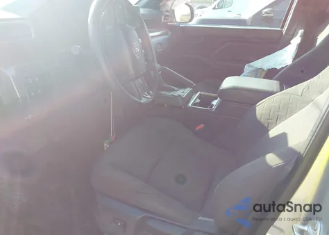 2024 Toyota Tacoma Sr5 z USA, uszkodzony, nr VIN 3TYKB5FN4RT002335